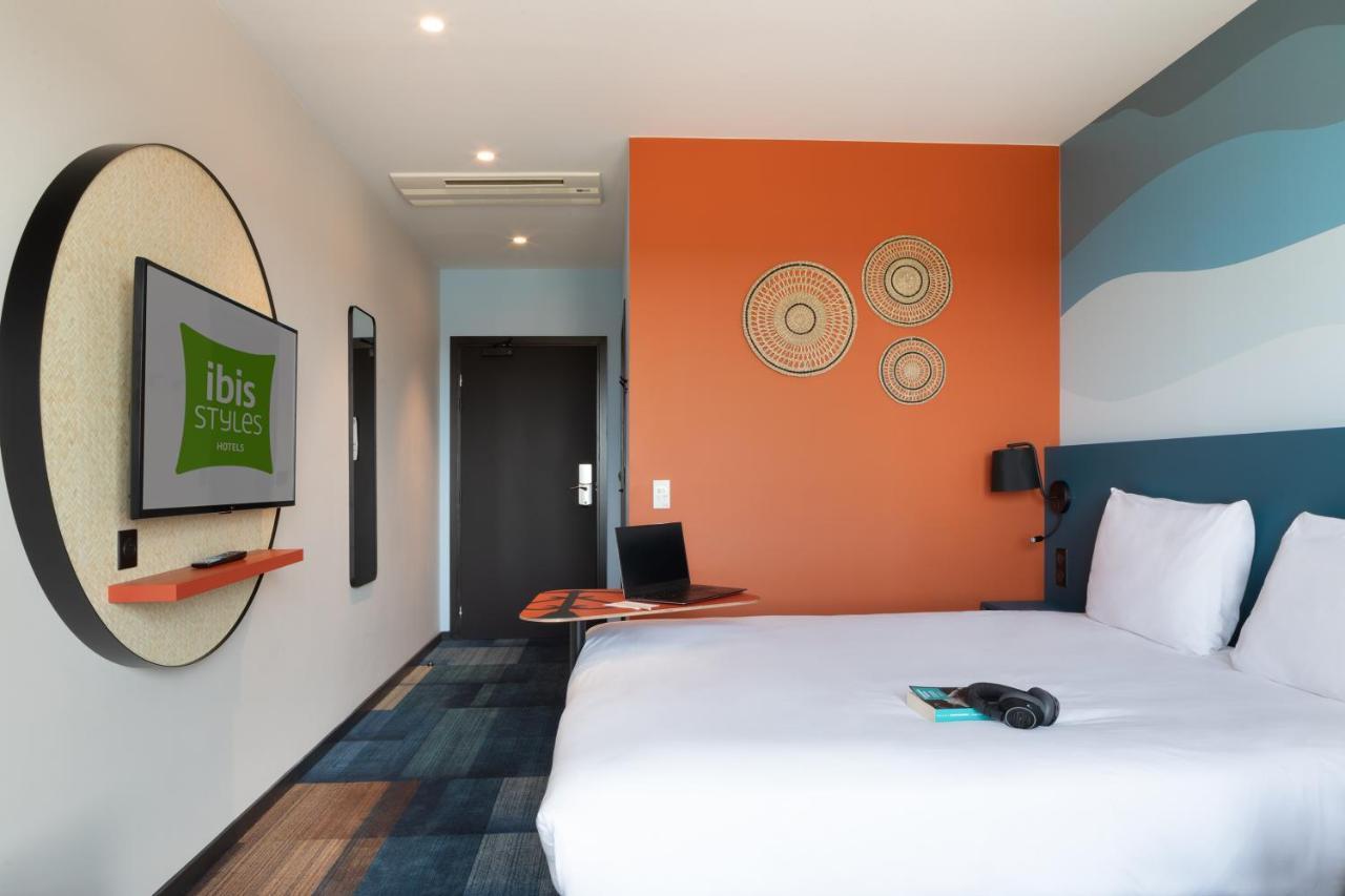 Ibis Styles Miramas Exterior foto