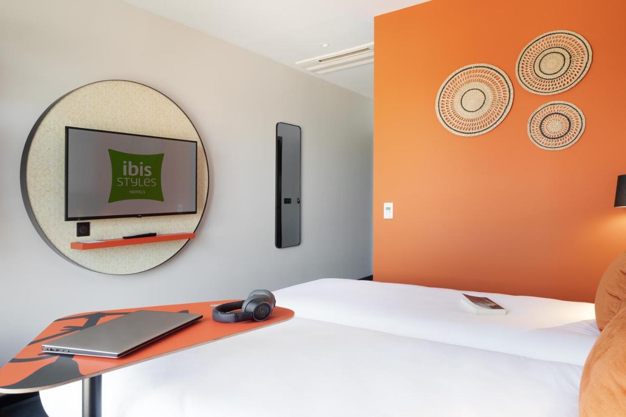 Ibis Styles Miramas Exterior foto