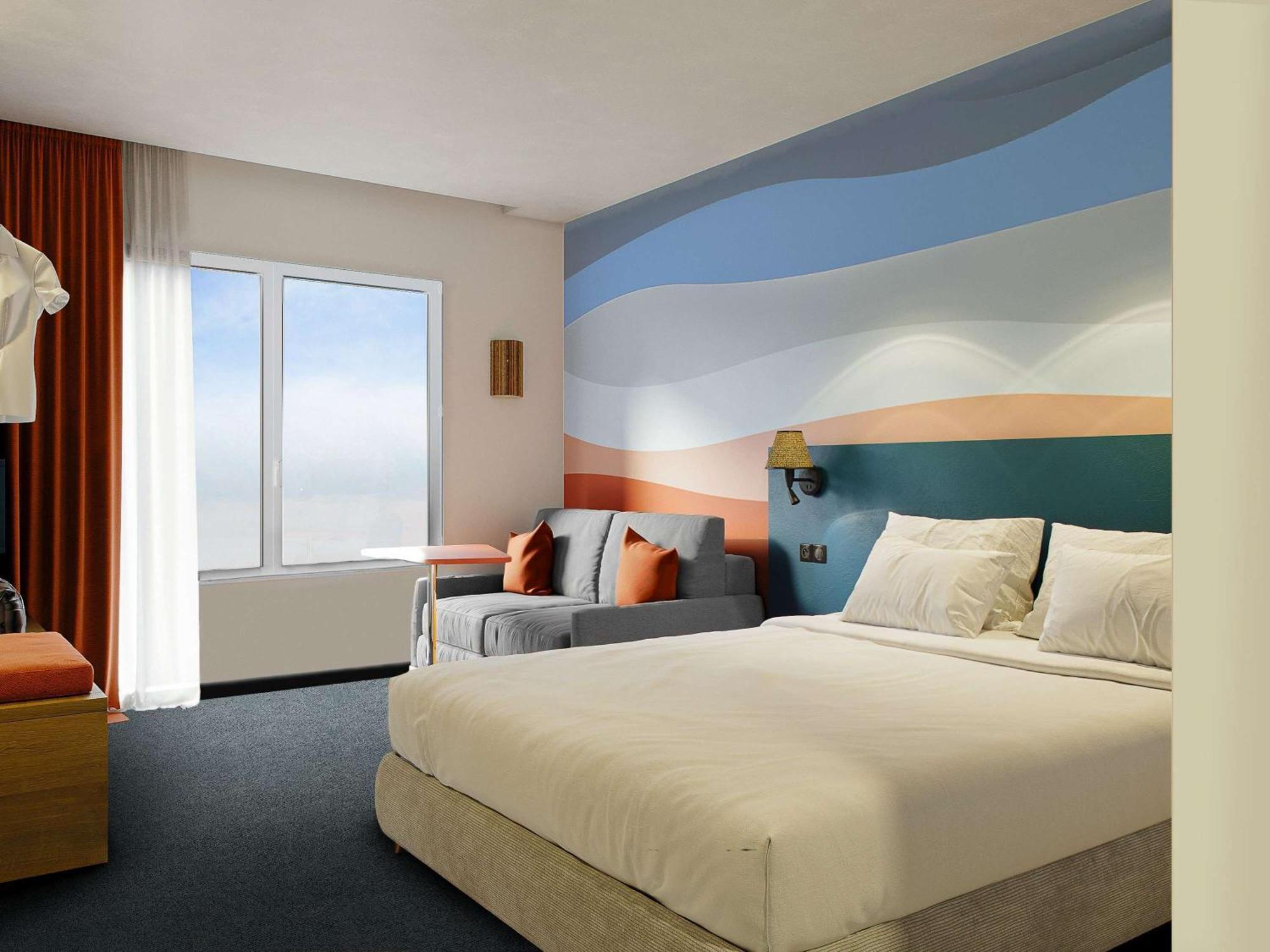Ibis Styles Miramas Exterior foto
